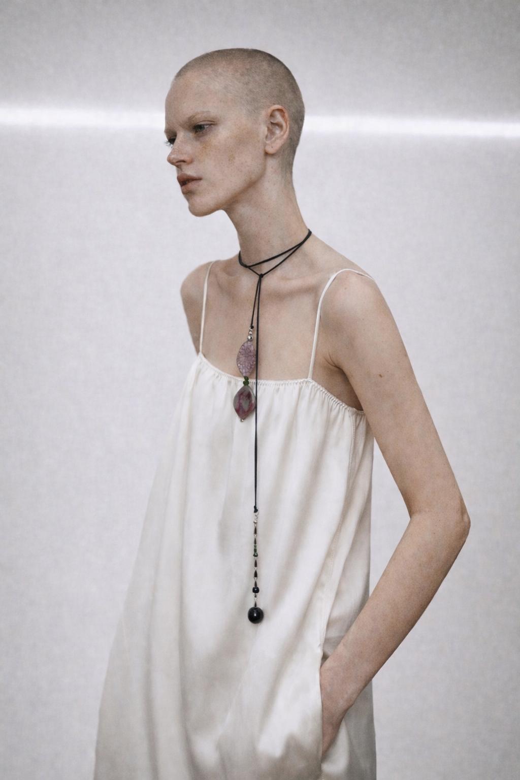 COLLANA CHUTE